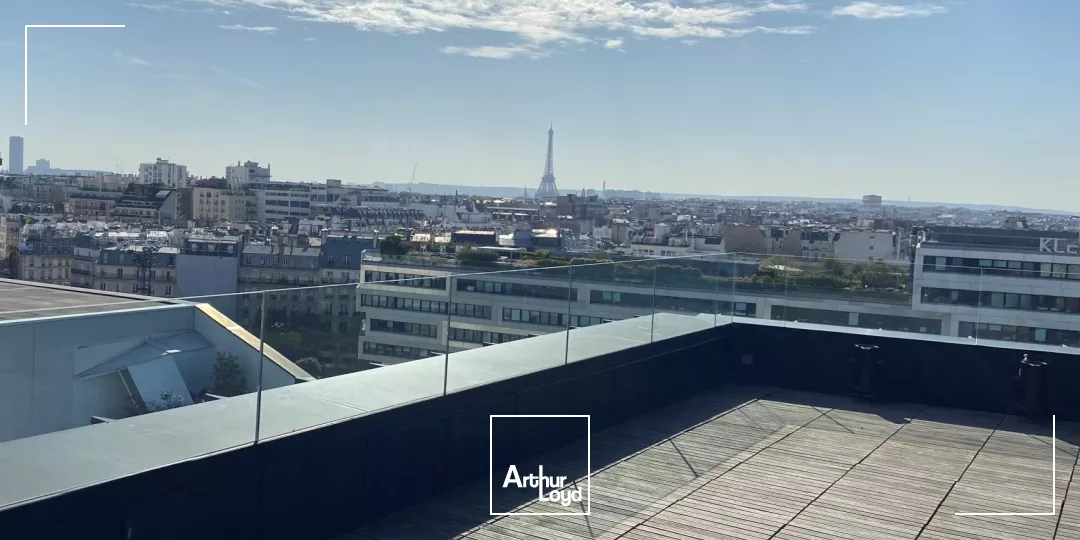 Immeuble indépendant à forte visibilité, terrasse Paris 17